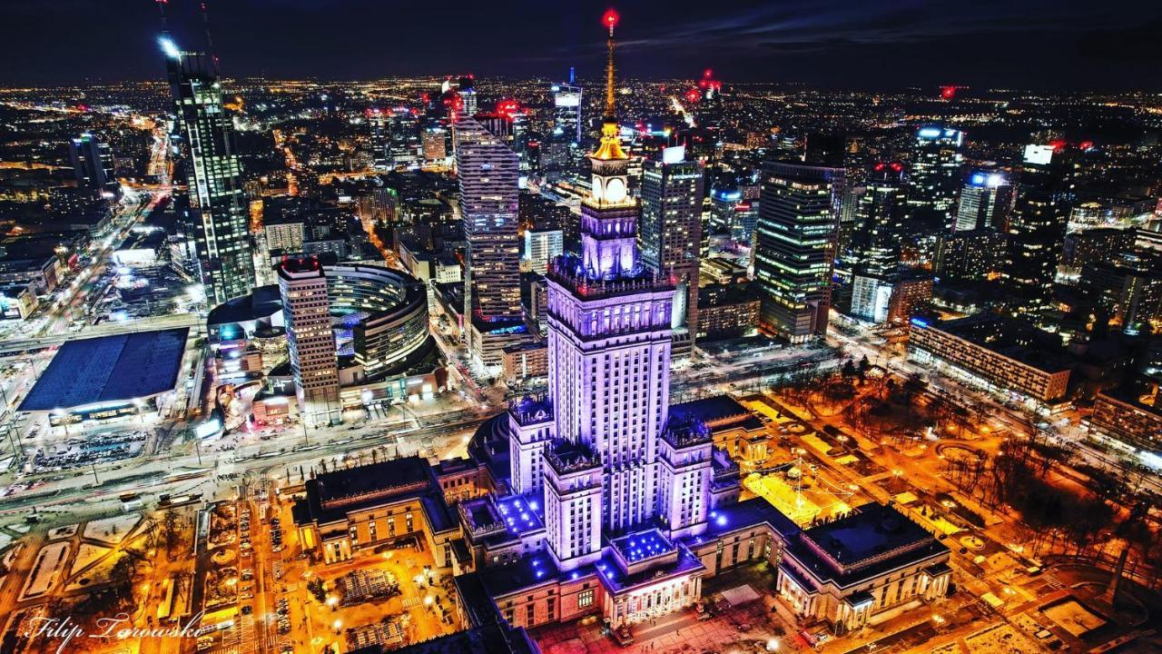 Neon 2 - Fast Wifi 70'Tv Netflix Hbo Max Appletv+ Lejlighed Warszawa Eksteriør billede